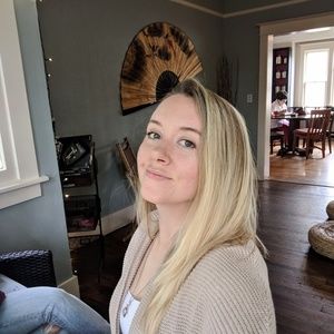 Meet your Posher, Shawna